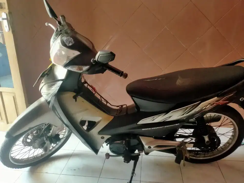 Honda fit x.     Dodol opo onok e