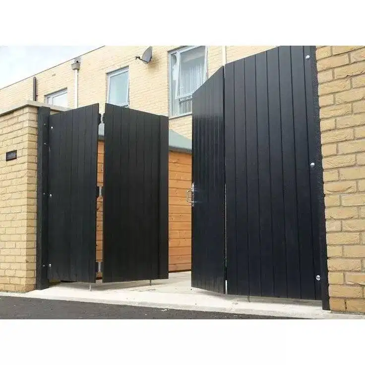 pagar plat minimalis dengan warna hitam