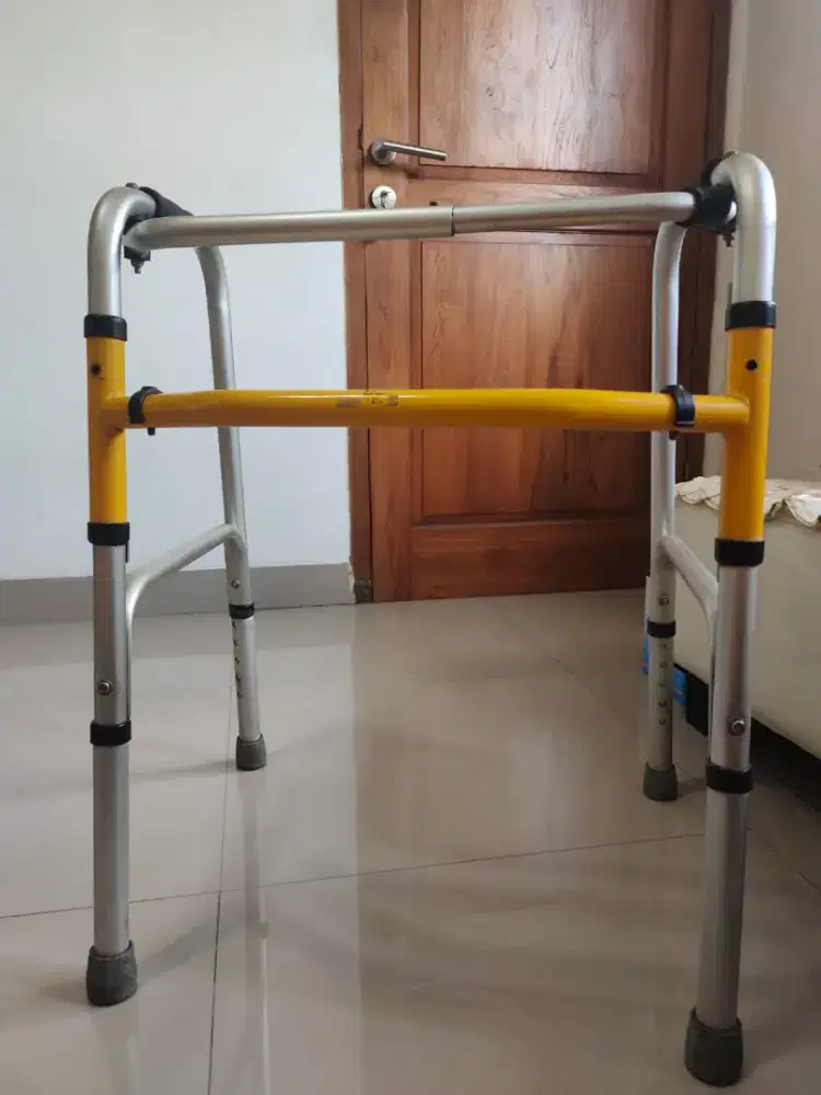 Tongkat Walker Murah