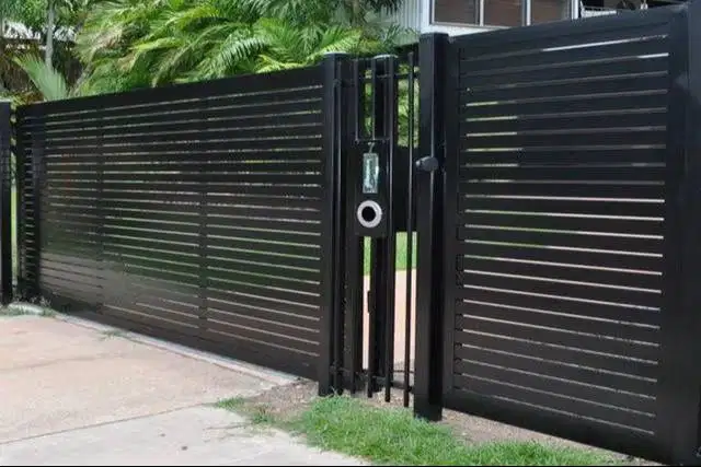 pagar rumah dengan bahan anti karat murah bergaransi