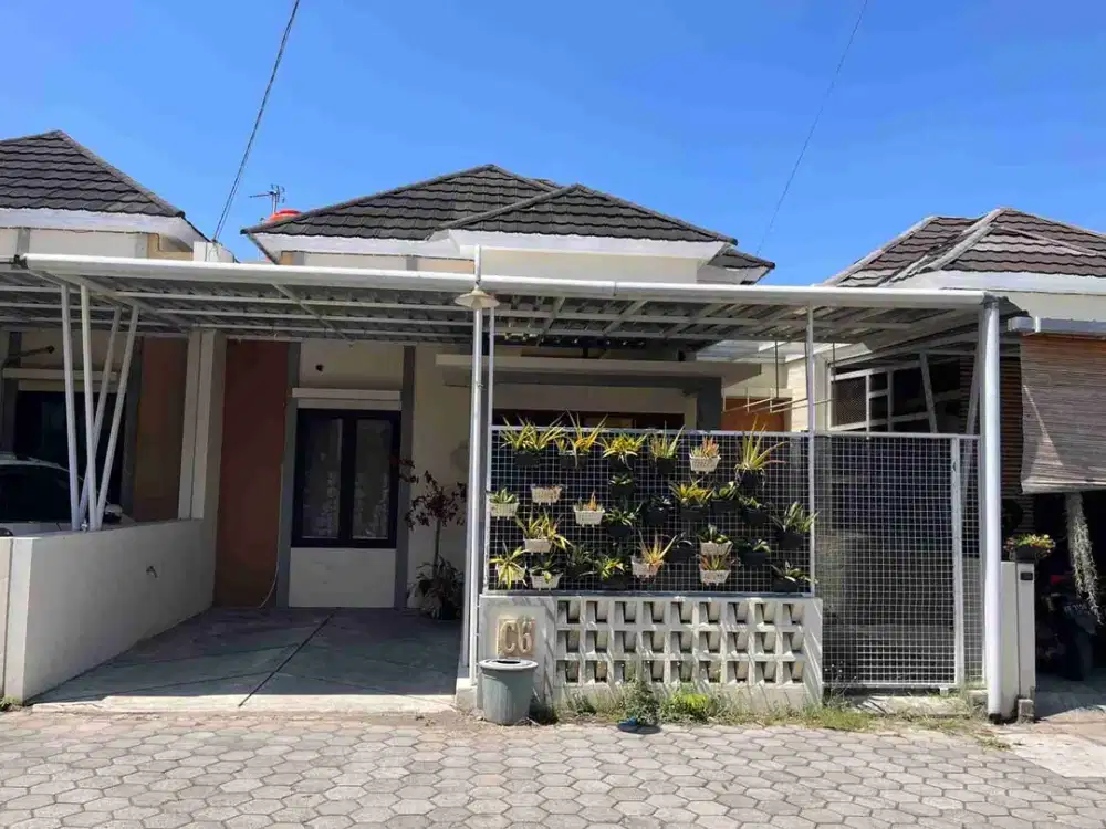 rumah minimalis di potorono banguntapan