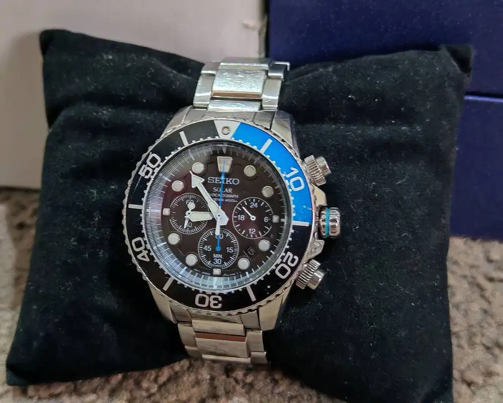 Seiko Prospex SSC017P1 Solar Divers Chronograph Like New