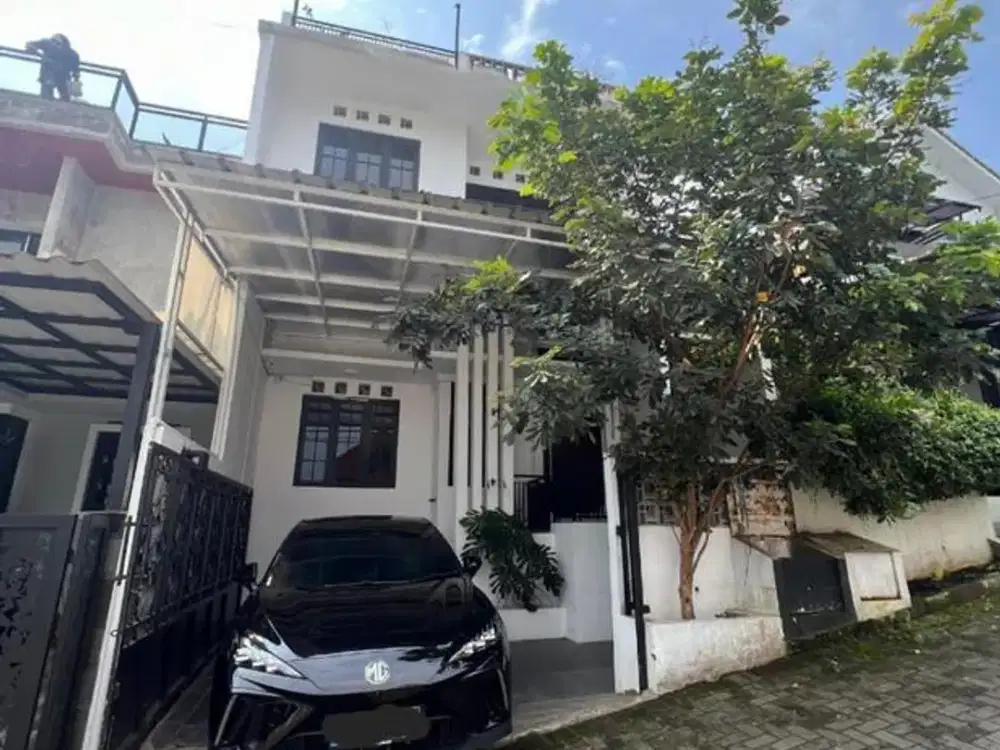 Rumah Full Furnish 2,5 Lantai View City Light Di Cihanjuang Dekat Gegerkalong Cimahi Pasteur