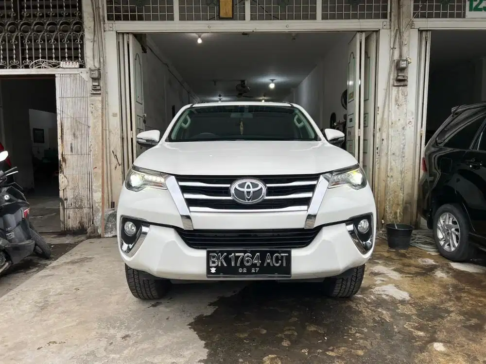 2 unit ( putih & hitam )Toyota Fortuner VRZ 2017