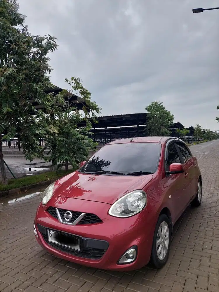 JUAL CEPAT MOBIL SIMPANAN,NISSAN MARCH(2014) SIAP PAKAI !!!