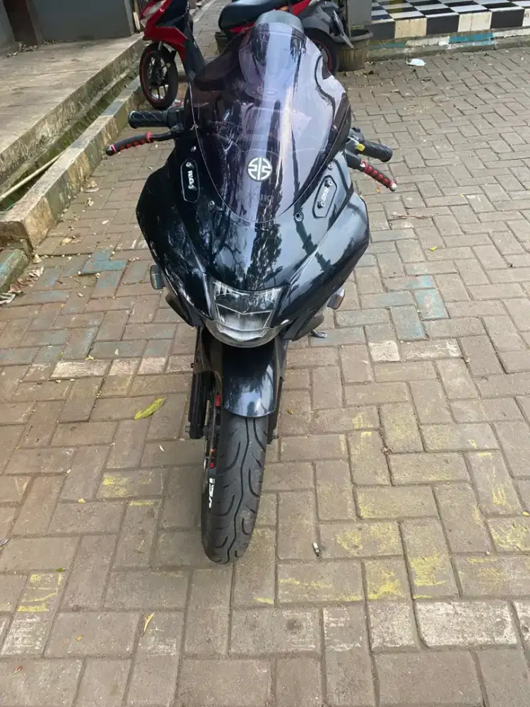 Suzuki Gsx 150cc