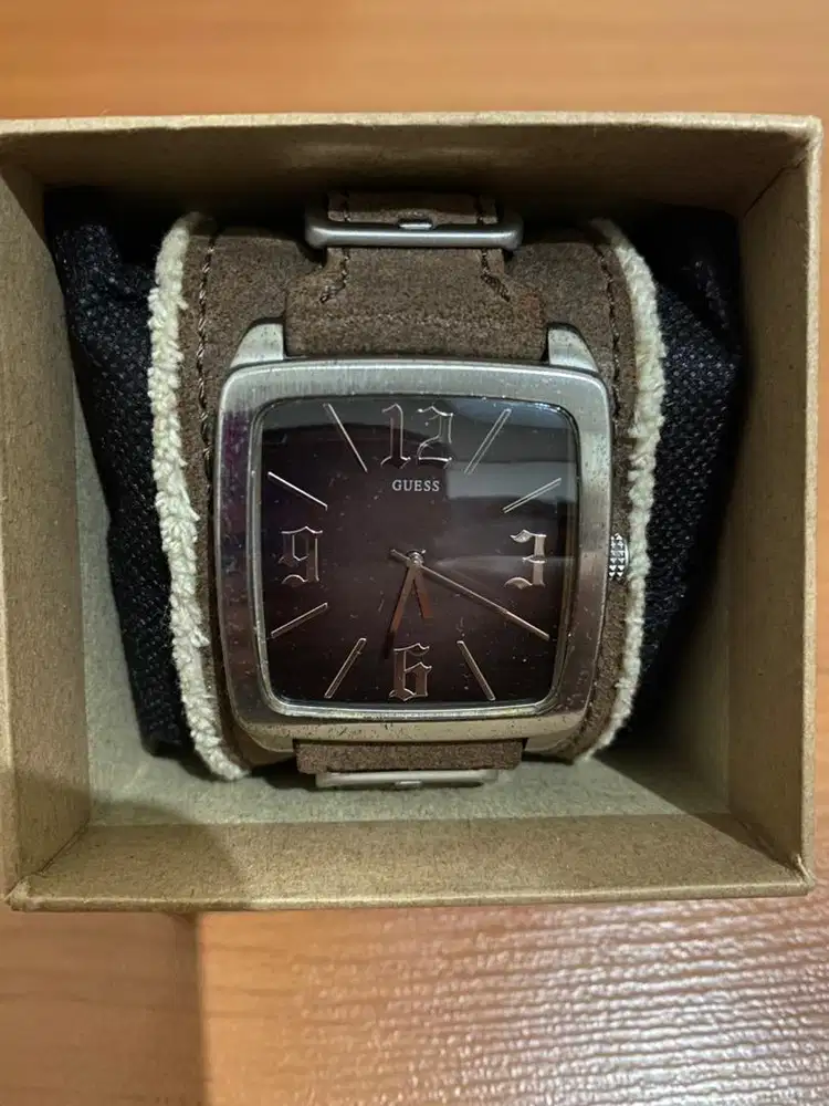 jam tangan guesss