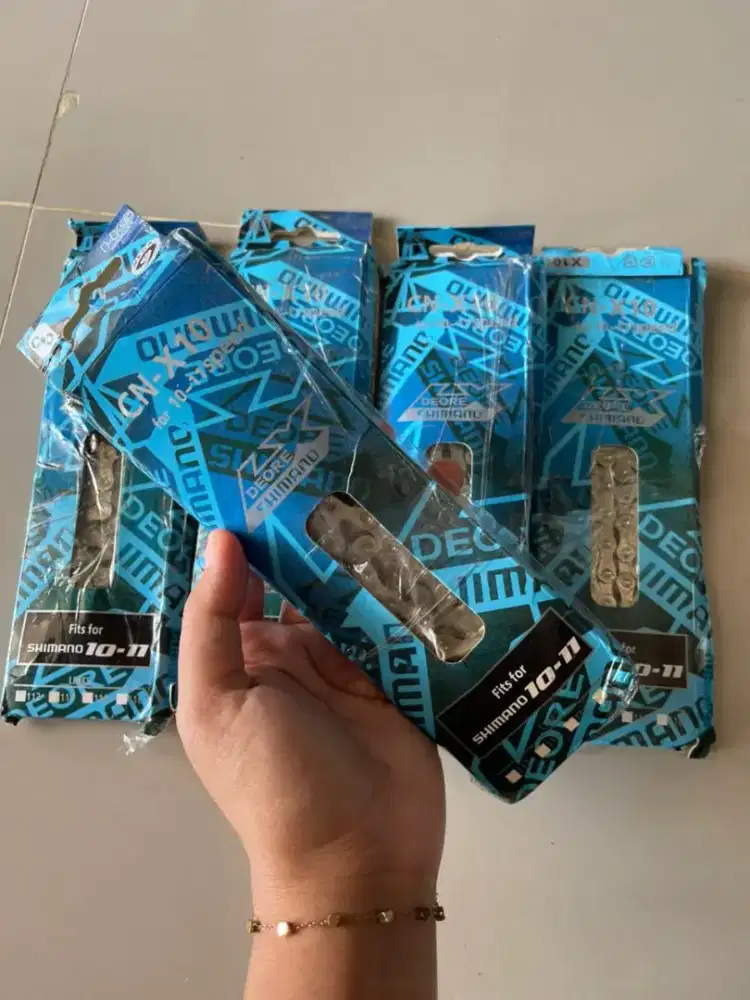 Rantai sepeda Shimano CN X-10