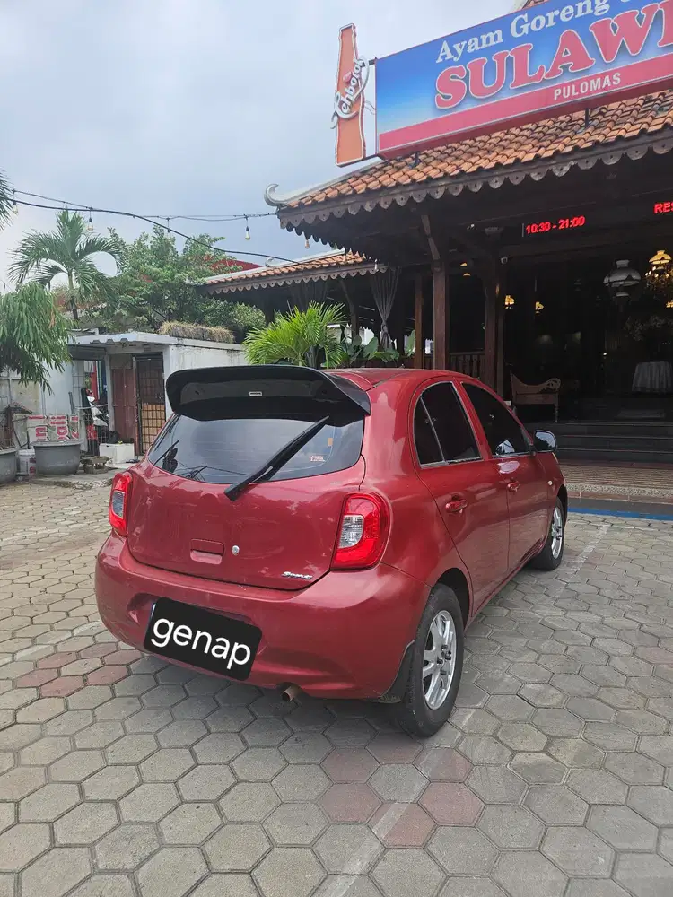 Nissan March 2018 Bensin