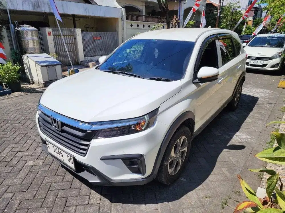 HONDA NEW BRV 1.5 S MANUAL FACELIFT 2023 PUTIH SURABAYA