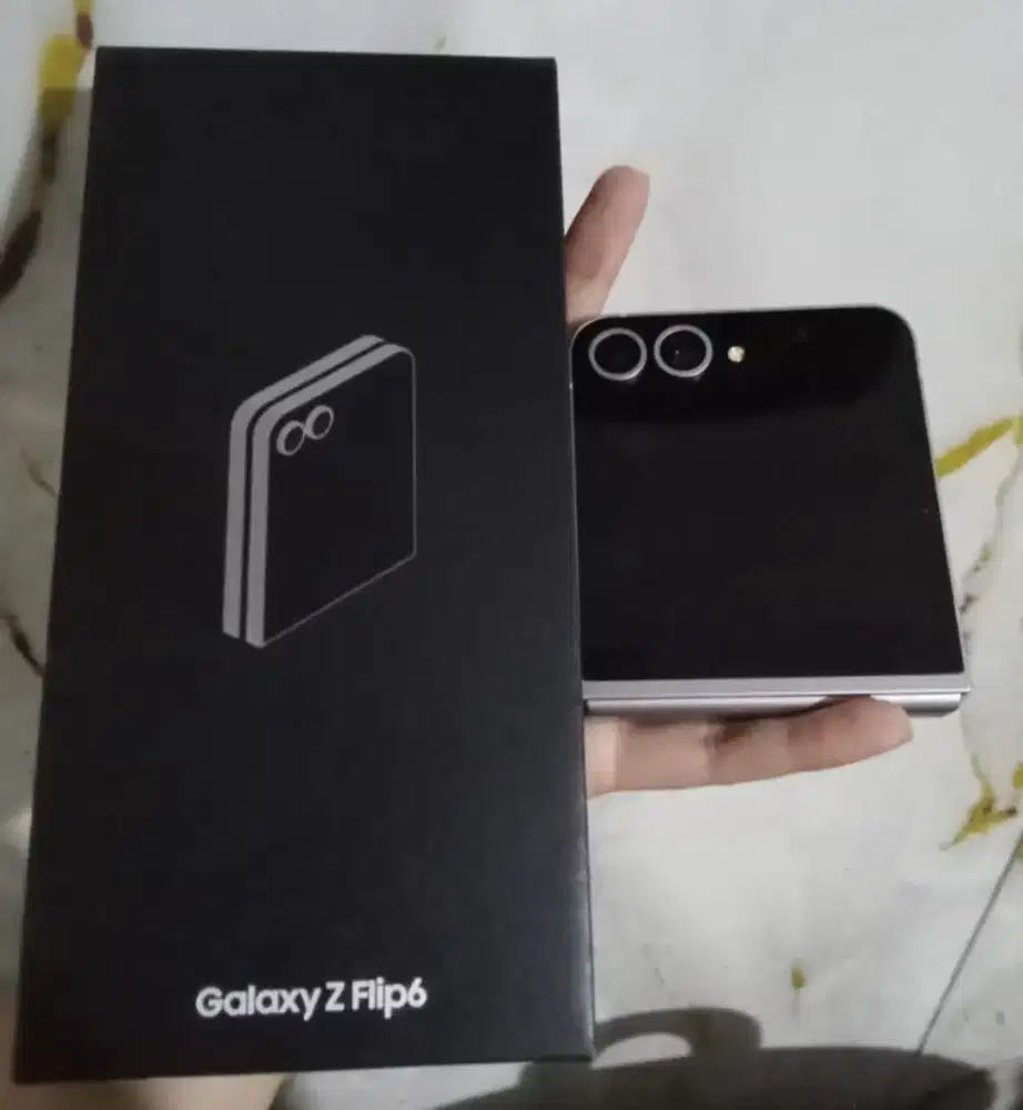 SAMSUNG FLIP 6 12/256 SEIN Like New