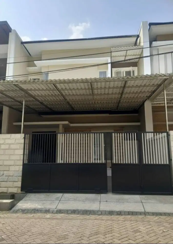 DIJUAL RUMAH MANYAR TOMPOTIKA
