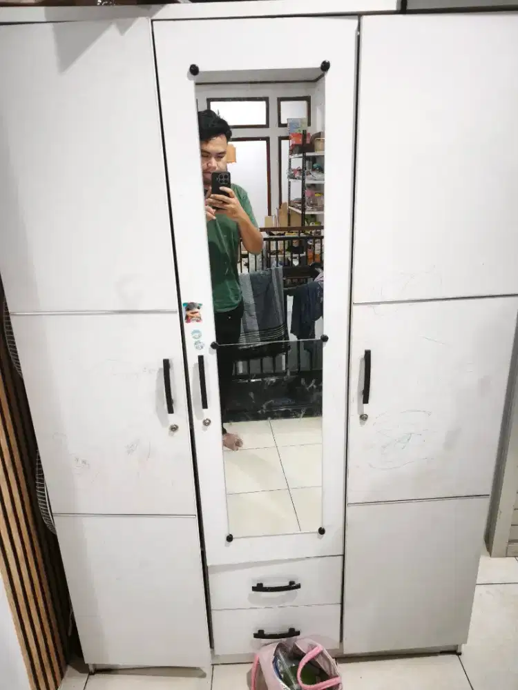 Kasur Springbed, Lemari Pakaian, Meja Aluminium Dapur