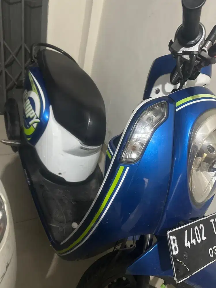 Dijual Scoopy 2016