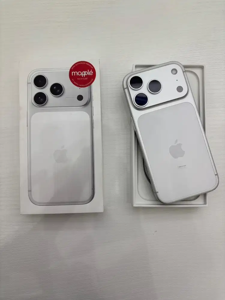 Cicilan 0% iPhone 17 pro 256GB silver bebas 2 kali angsuran