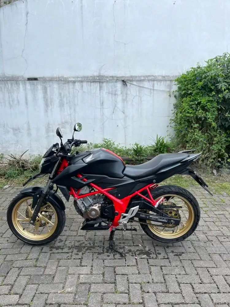 CB150R STREETFIRE TAHUN 2018