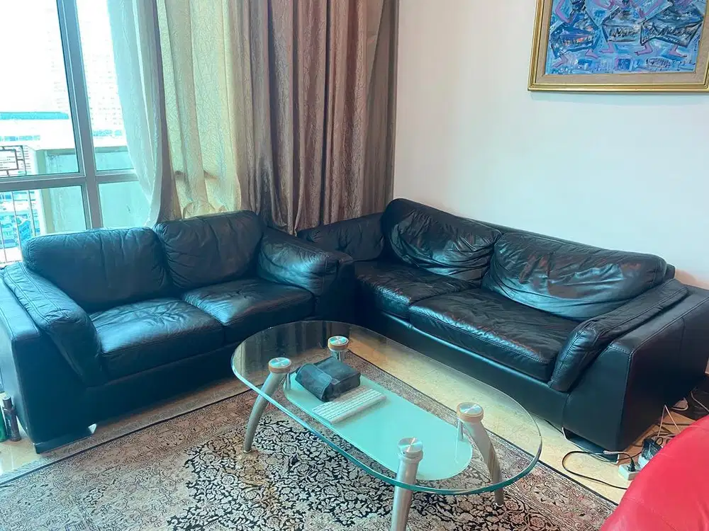 Sofa Kulit dari Italy free meja kaca