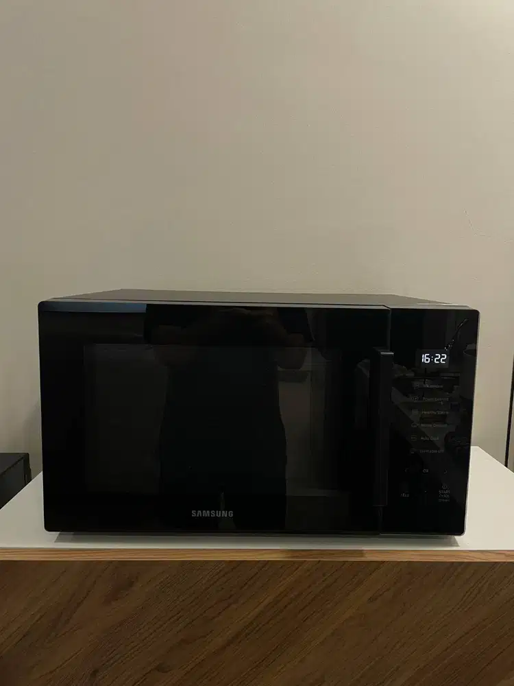 MICROWAVE SAMSUNG MS30T5018U ORIGINAL JUAL RUGI