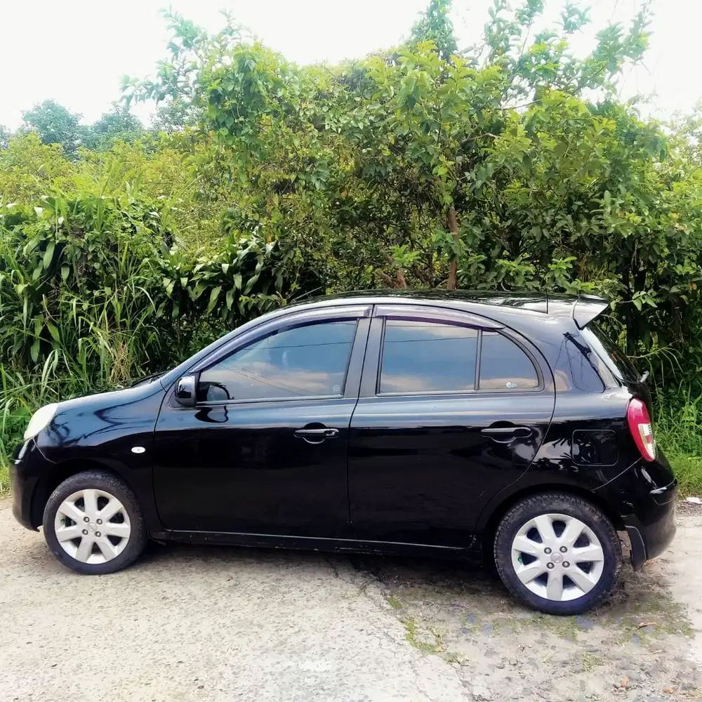 NISSAN MARCH 2011 MANUAL  LOW KM