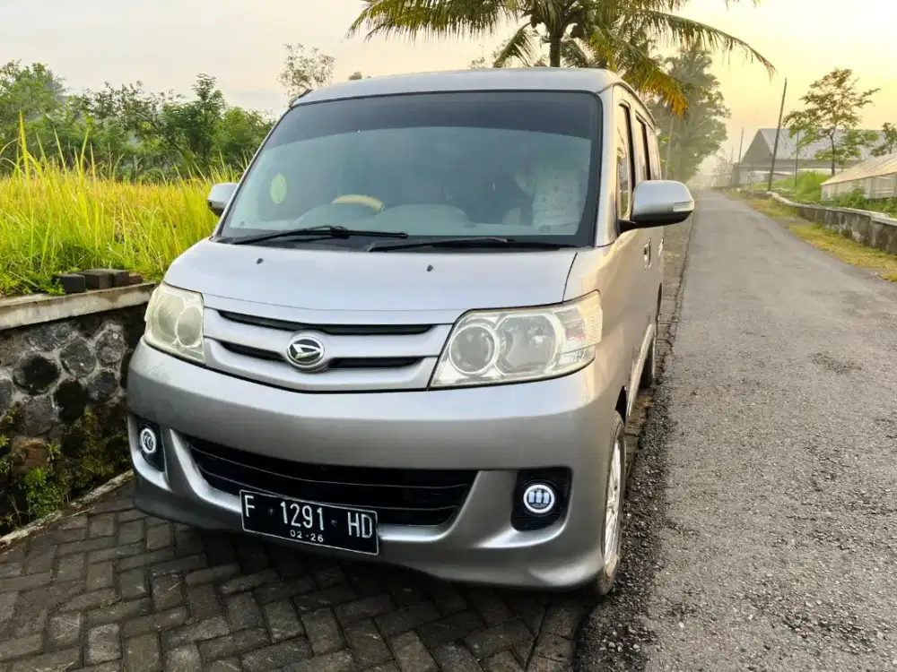 Daihatsu Luxio M Manual 2011
