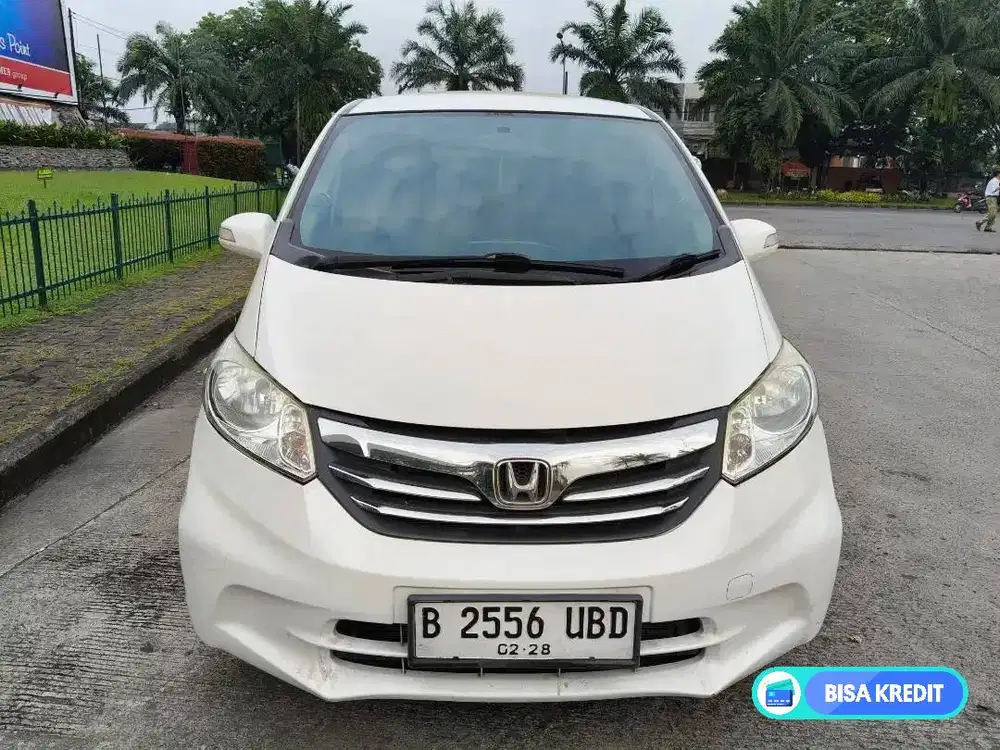 Honda Freed PSD 1,5 th 2013 metik