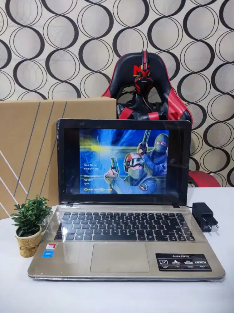 ASUS VIVOBOOK Gold X441BA-310 SLIM Mulus terawat [ SSD ]