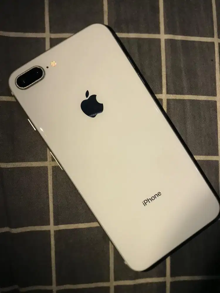 iPhone 8+ 64GB ibox