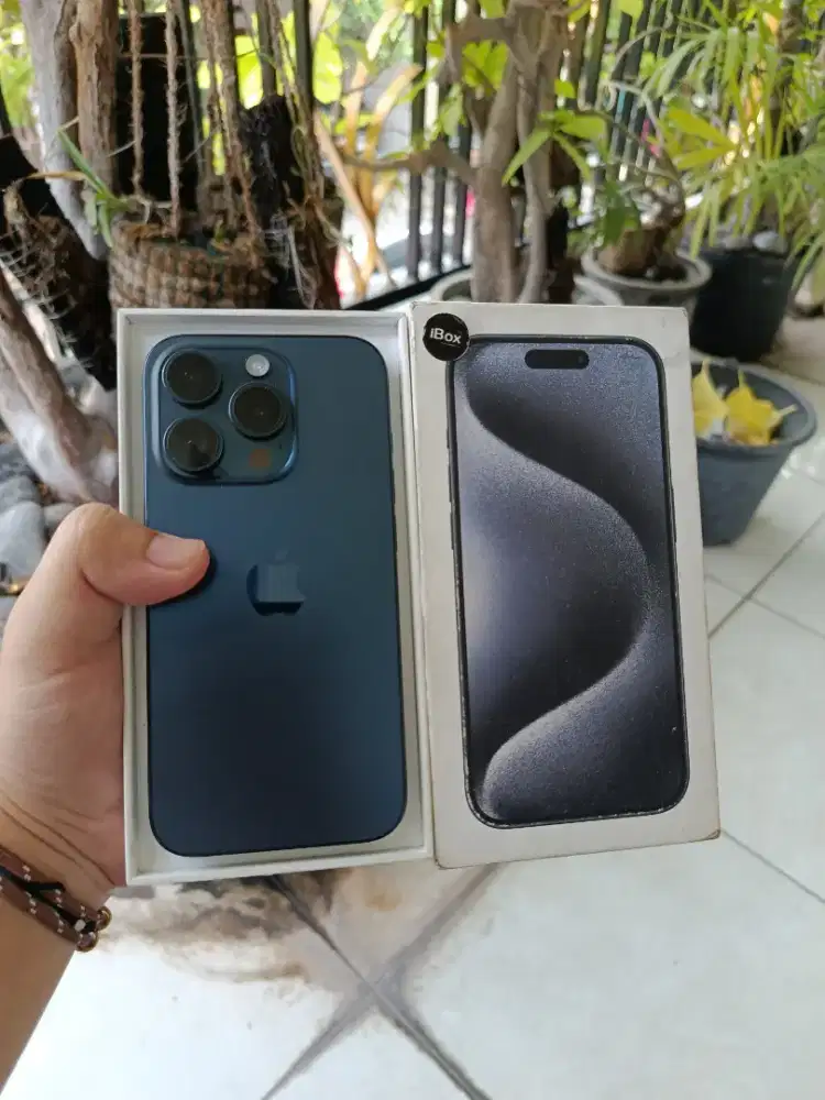 iphone 15 Pro/ 128 ibox