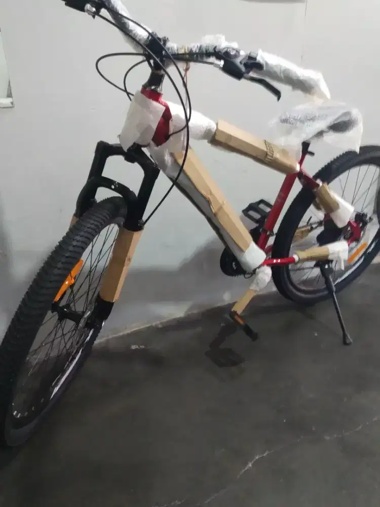 Di jual sepeda merk coyote