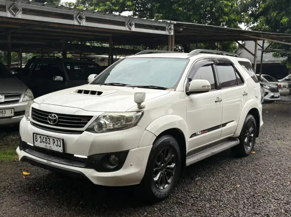 TOYOTA FORTUNER TRD DIESEL AUTOMATIC 2015
