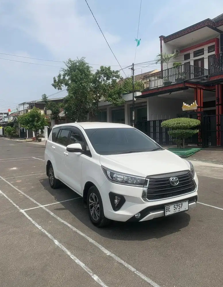 Innova reborn solar putih 2023 diesel matic white at kijang
