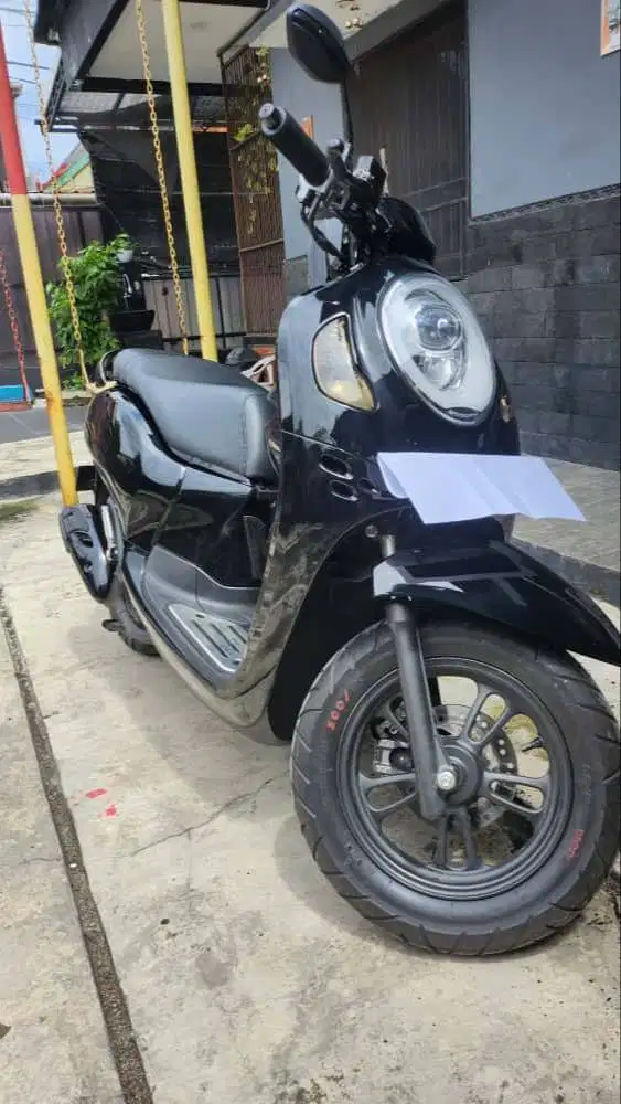Honda Scoopy 2021 Non-Keyless – Kondisi Istimewa!