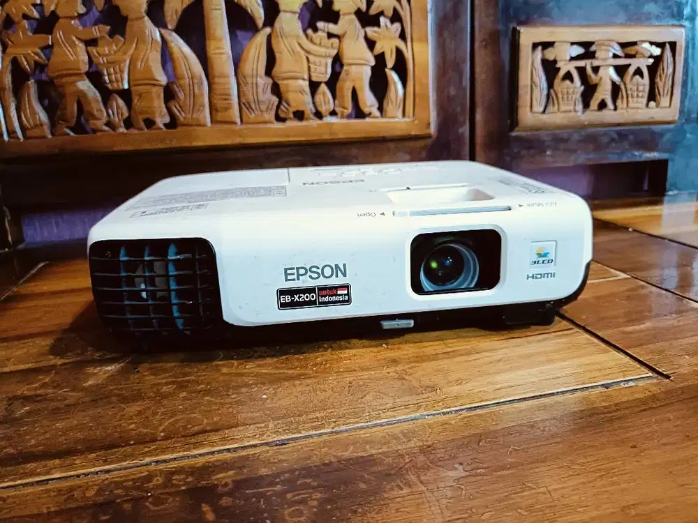 LCD Proyektor Epson EB-X200 XGA HDMI Lampu Terang