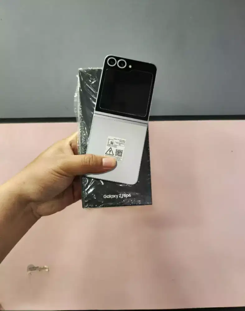 Samsung Zflip 6 12/256gb fullset sein