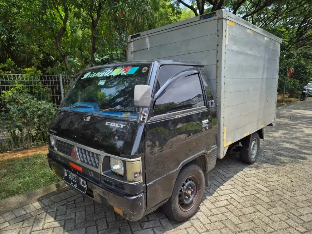 MITSUBISHI L300 Box Alumunium