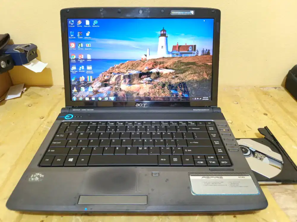 Laptop Acer Aspire 4740 Intel Core i3-M330 Ram 1Gb Hdd 320Gb Normal