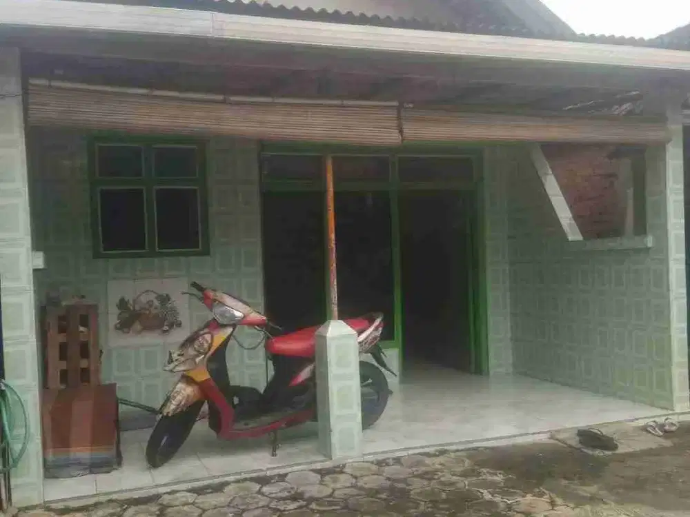 Di Jual Rumah Jalan Utama Karang Andong Driyorejo Gresik Rumah sudah renovasih
