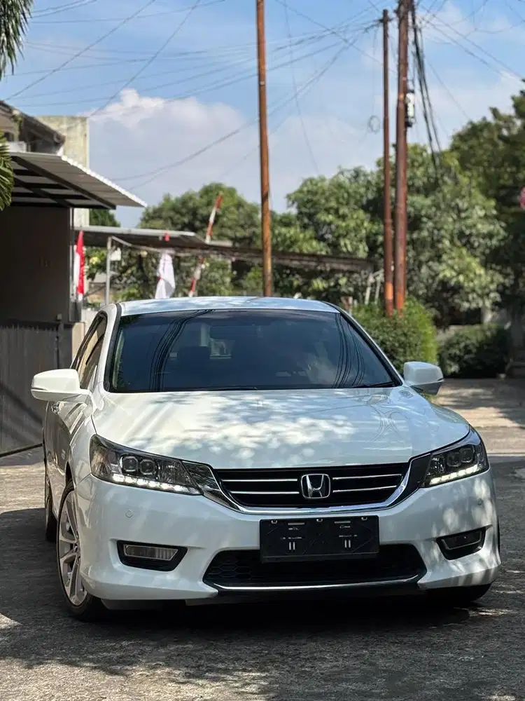 Dijual Honda Accord 2013 Vti-L Matic
