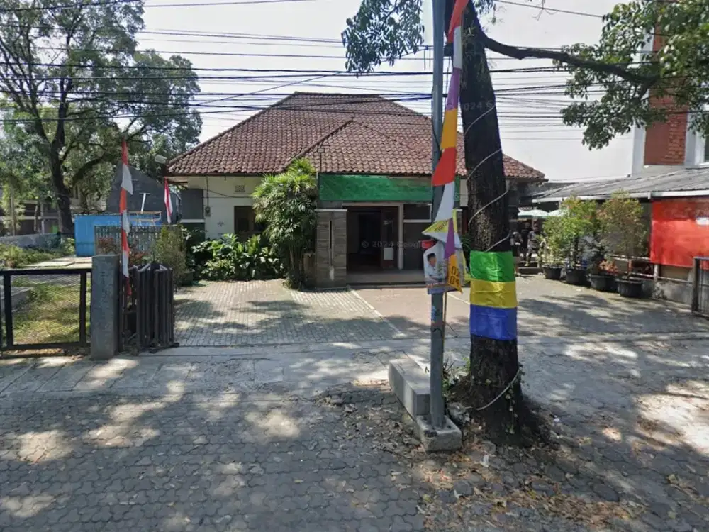 DIJUAL RUMAH USAHA LOKASI STRATEGIS SAYAP RIAU BANDUNG