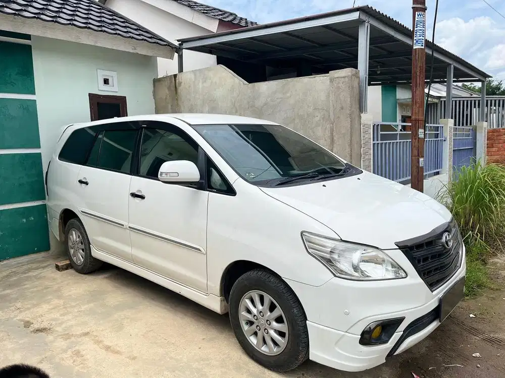 2014 v luxury bensin
