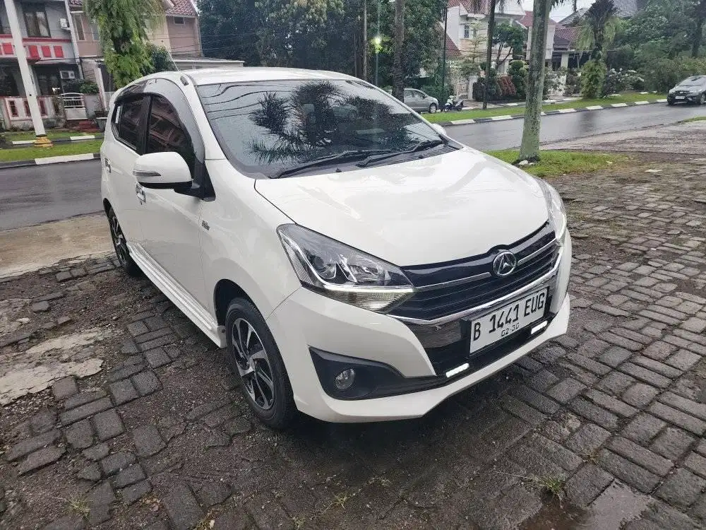 Daihatsu Ayla 1.2 R Matic 2020 km 20rb record pribadi  Istimewa murah