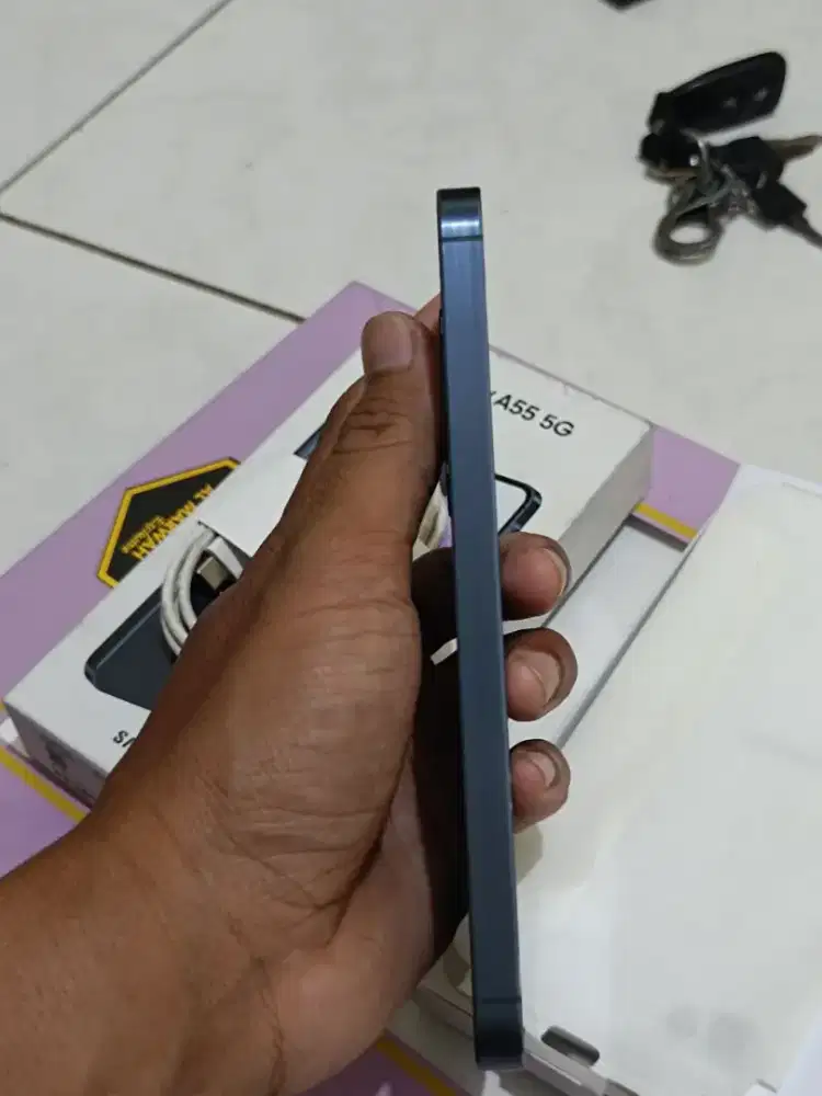 Samsung a55 5g
Ram 8/256