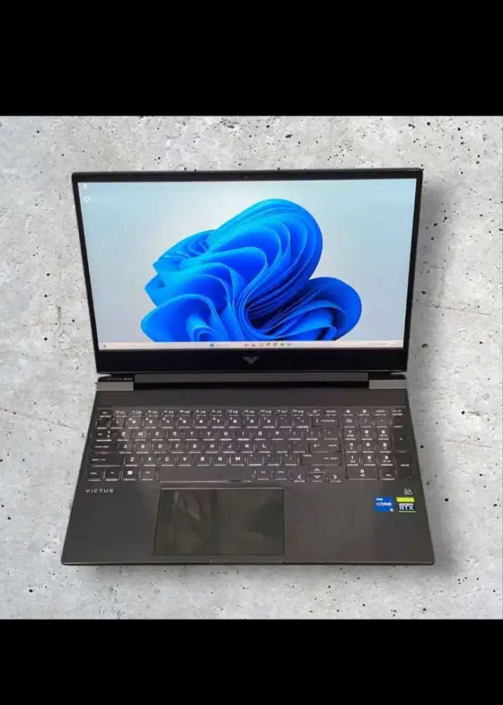 HP VICTUS GEN 12  RAM 16GB/SSD 512Gb RTX 3050