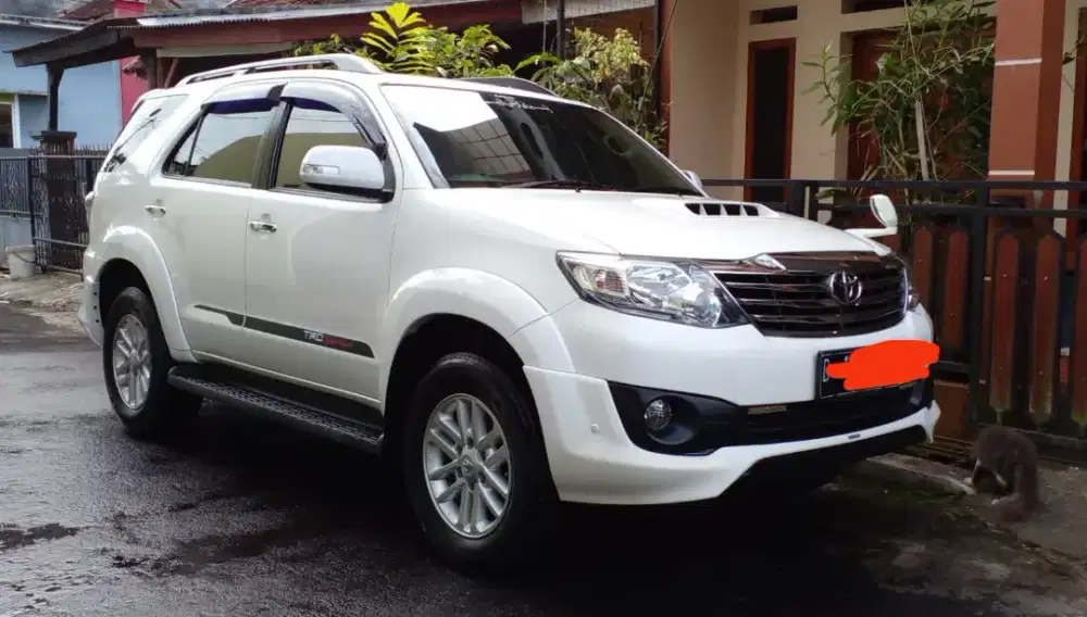 DIJUAL TOYOTA FORTUNER
