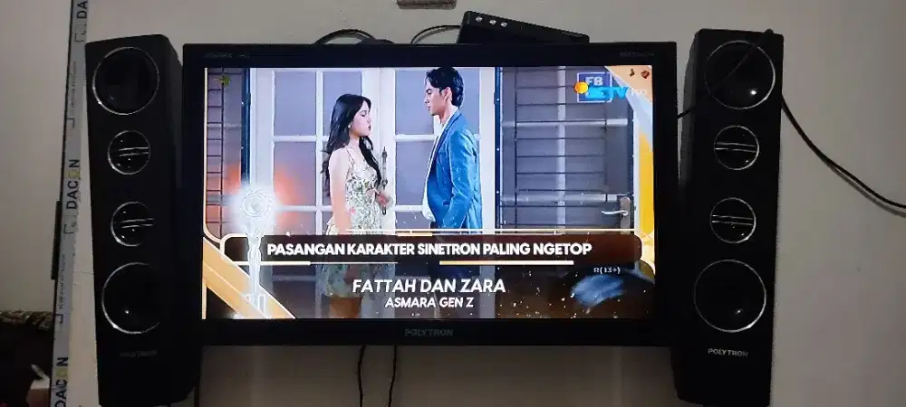 Tv Polytron tipe 24 inch masih mulus