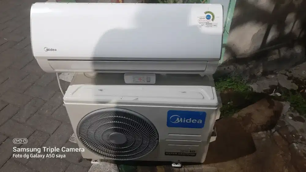 Ac midea 0.5pk like new