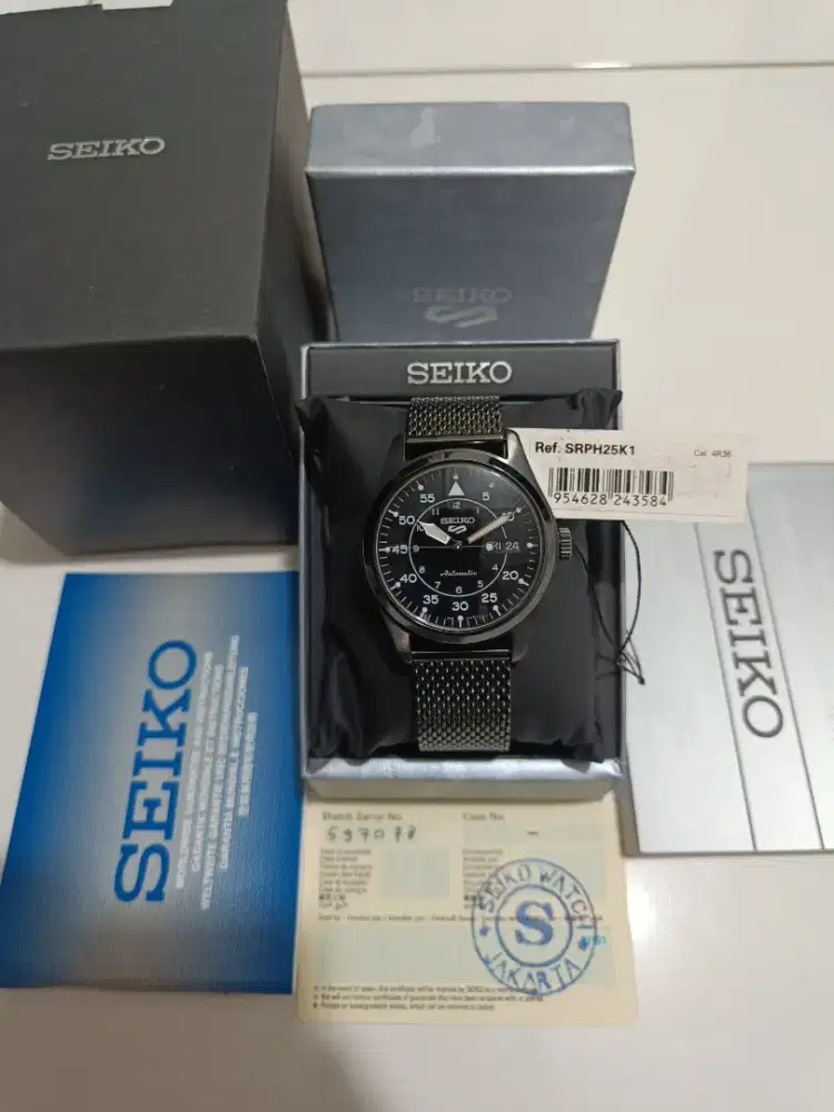 Seiko 5 Sports Flieger SRPH25K1 Automatic Mesh Strap original