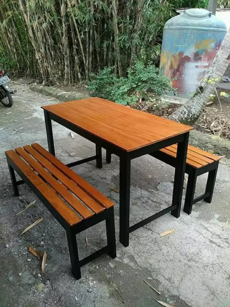 Set meja kursi warung