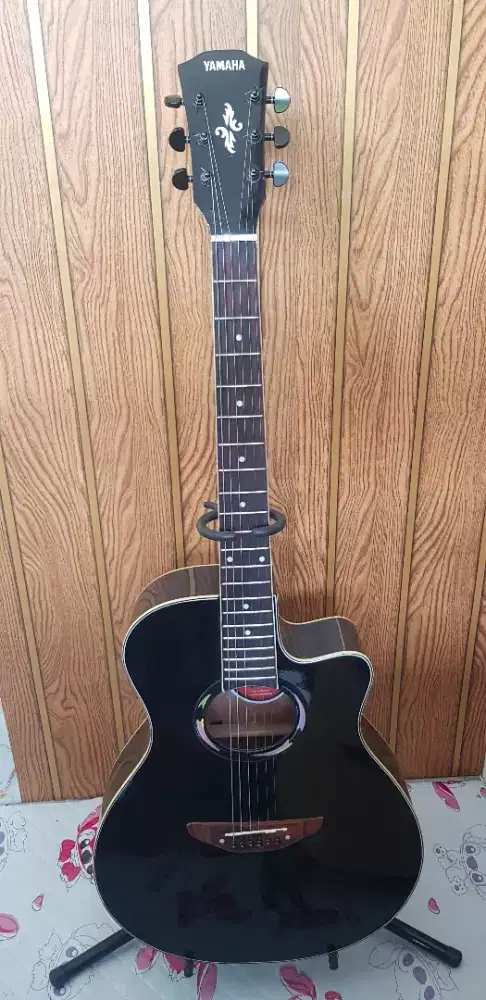 Gitar yamaha custom murah