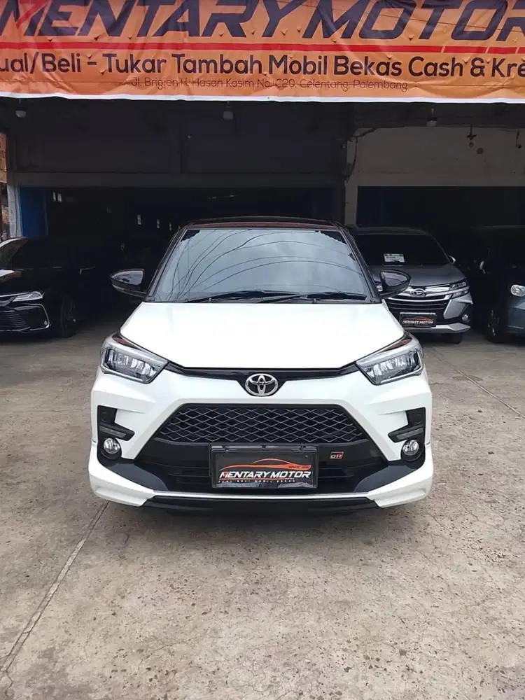 [KM 30RB] Toyota Raize TC GR Sport 1.0 CVT Automatic 2023 Hitam Putih